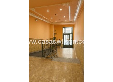 Sale - Apartment - Torrevieja - Playa de los Locos