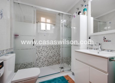 Sale - Apartment - Guardamar del Segura - Pueblo