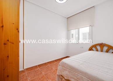 Sale - Apartment - Guardamar del Segura - Pueblo