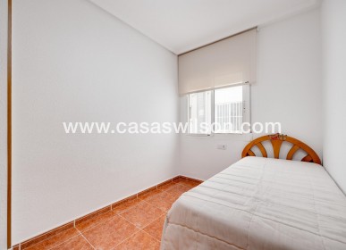 Sale - Apartment - Guardamar del Segura - Pueblo