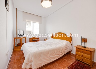 Sale - Apartment - Guardamar del Segura - Pueblo