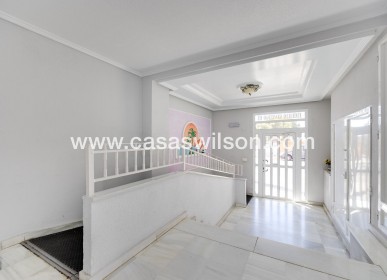 Sale - Apartment - Guardamar del Segura - Pueblo