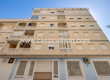 Sale - Apartment - Guardamar del Segura - Pueblo