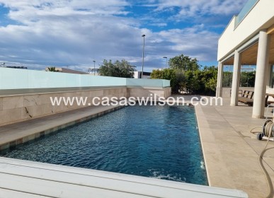 Venta - Chalet - Benijofar