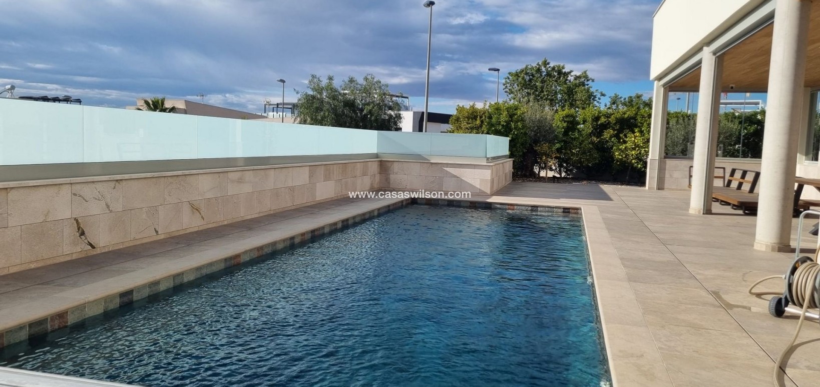 Venta - Chalet - Benijofar