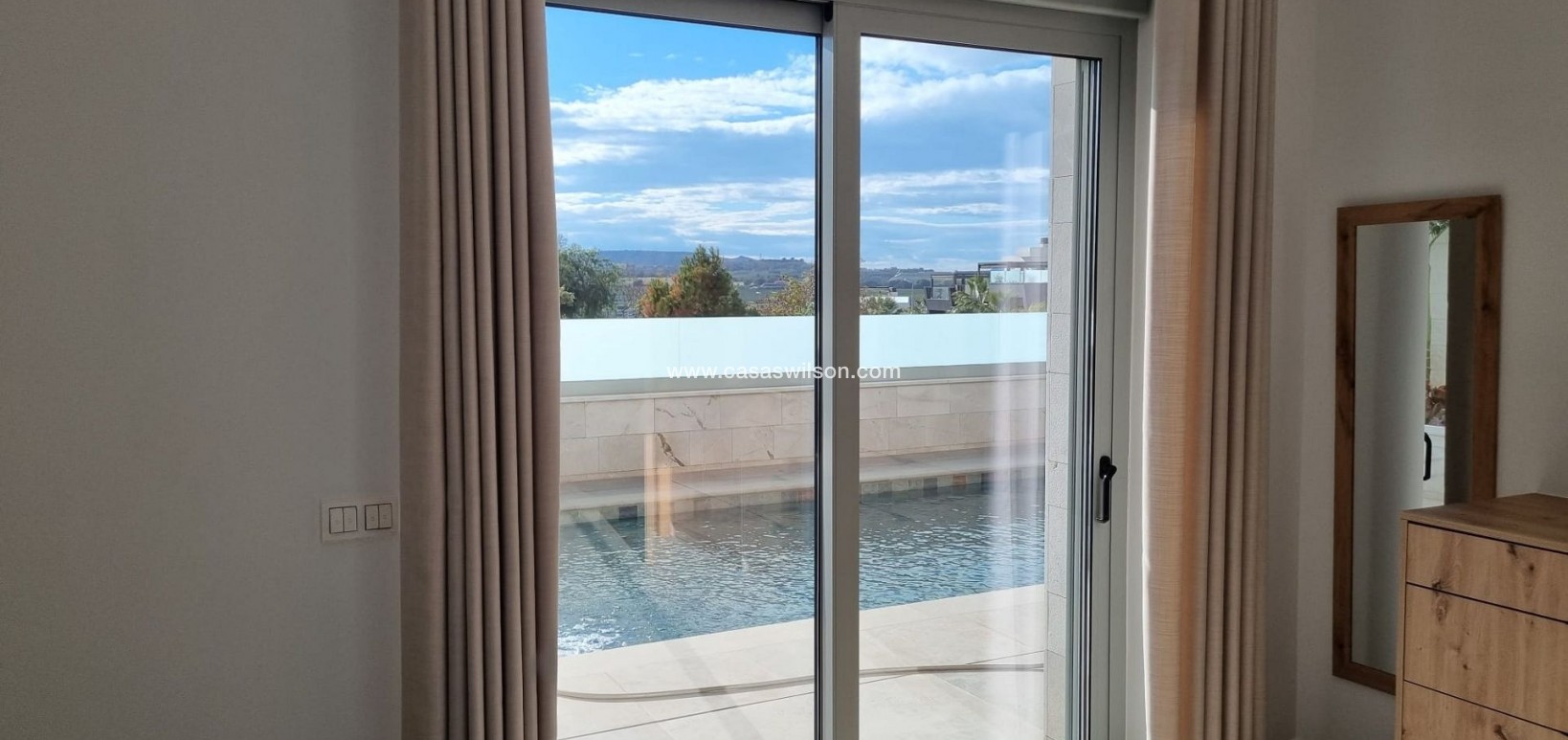 Venta - Chalet - Benijofar