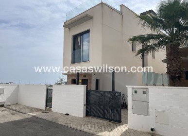 Venta - Chalet - Cabo Roig