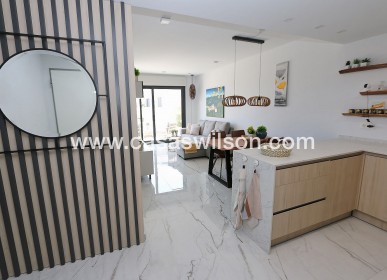 Sale - Apartment - Los Altos
