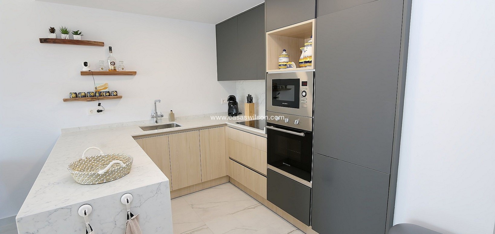 Sale - Apartment - Los Altos