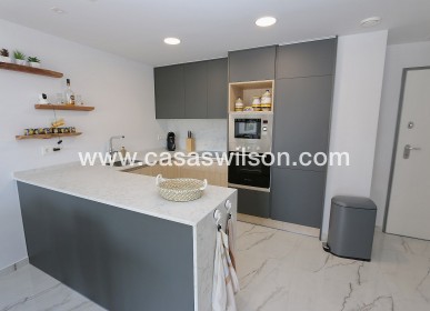 Sale - Apartment - Los Altos