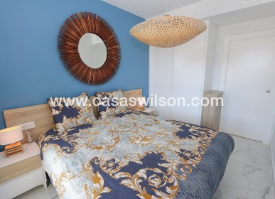 Sale - Apartment - Los Altos