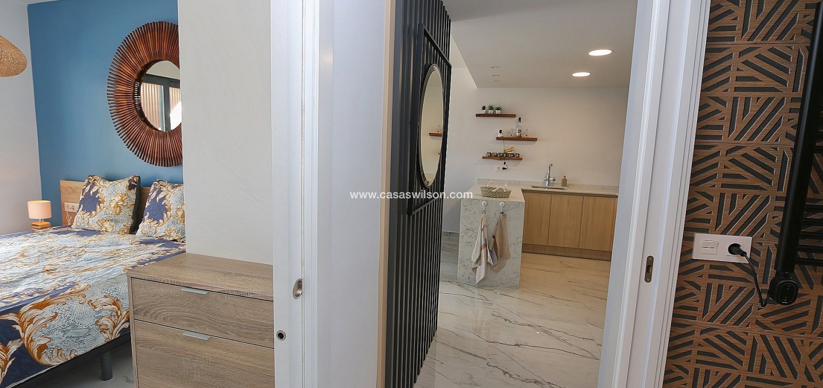 Sale - Apartment - Los Altos