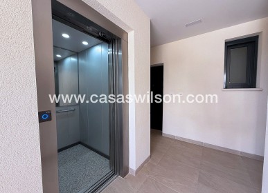 Sale - Apartment - Los Altos