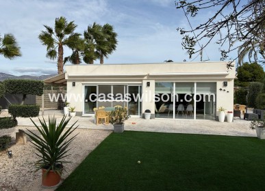 Sale - Villa - Crevillente