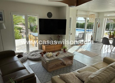 Sale - Villa - Crevillente