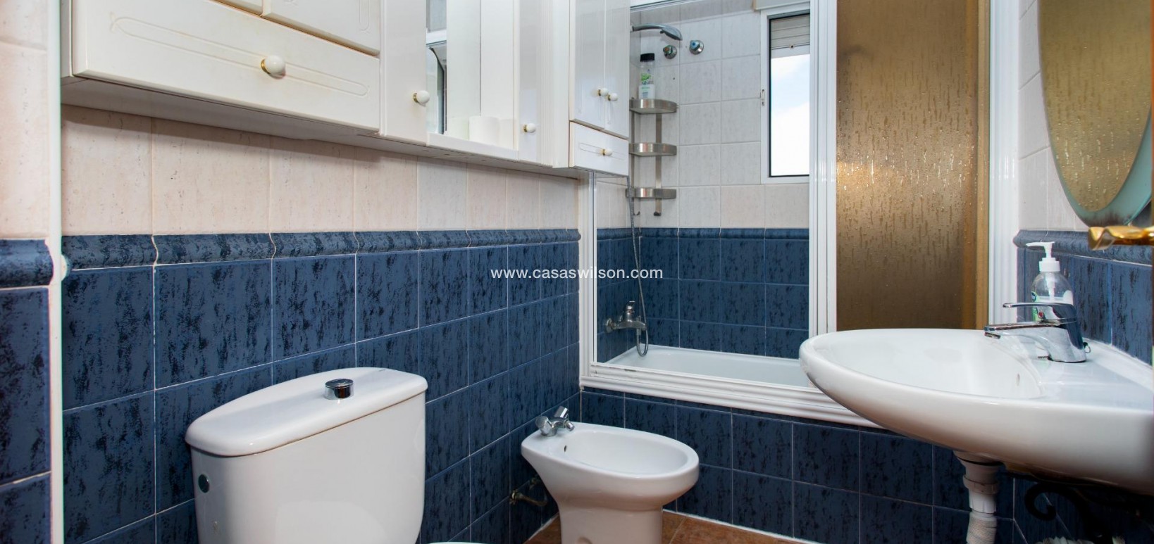 Sale - Bungalow - Orihuela Costa - Punta Prima