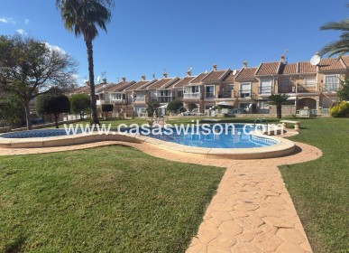 Sale - Townhouse - Torrevieja - Aguas Nuevas