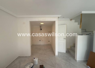 Sale - Townhouse - Torrevieja - Aguas Nuevas