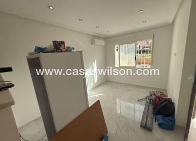 Sale - Townhouse - Torrevieja - Aguas Nuevas