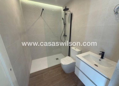 Sale - Townhouse - Torrevieja - Aguas Nuevas