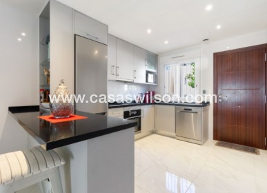 Sale - Apartment - Torrevieja - Costa Blanca