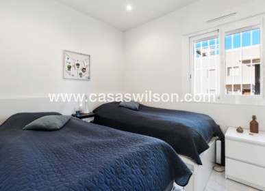 Sale - Apartment - Torrevieja - Costa Blanca