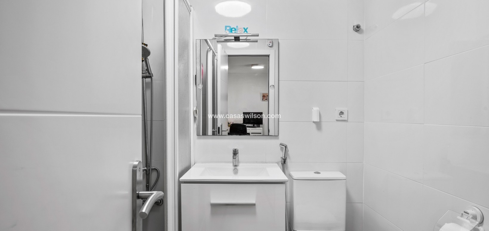 Sale - Bungalow - Torrevieja - La Siesta