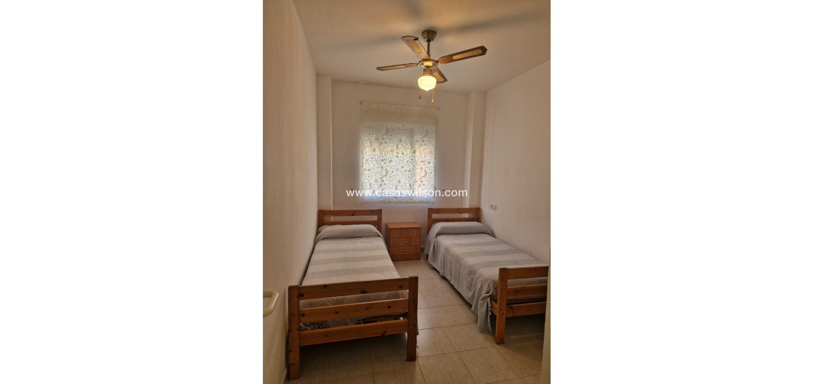 Sale - Bungalow - Torrevieja - Playa de los Naufragos