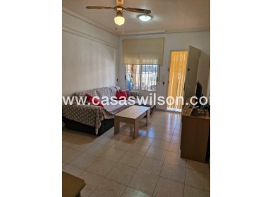 Sale - Bungalow - Torrevieja - Playa de los Naufragos