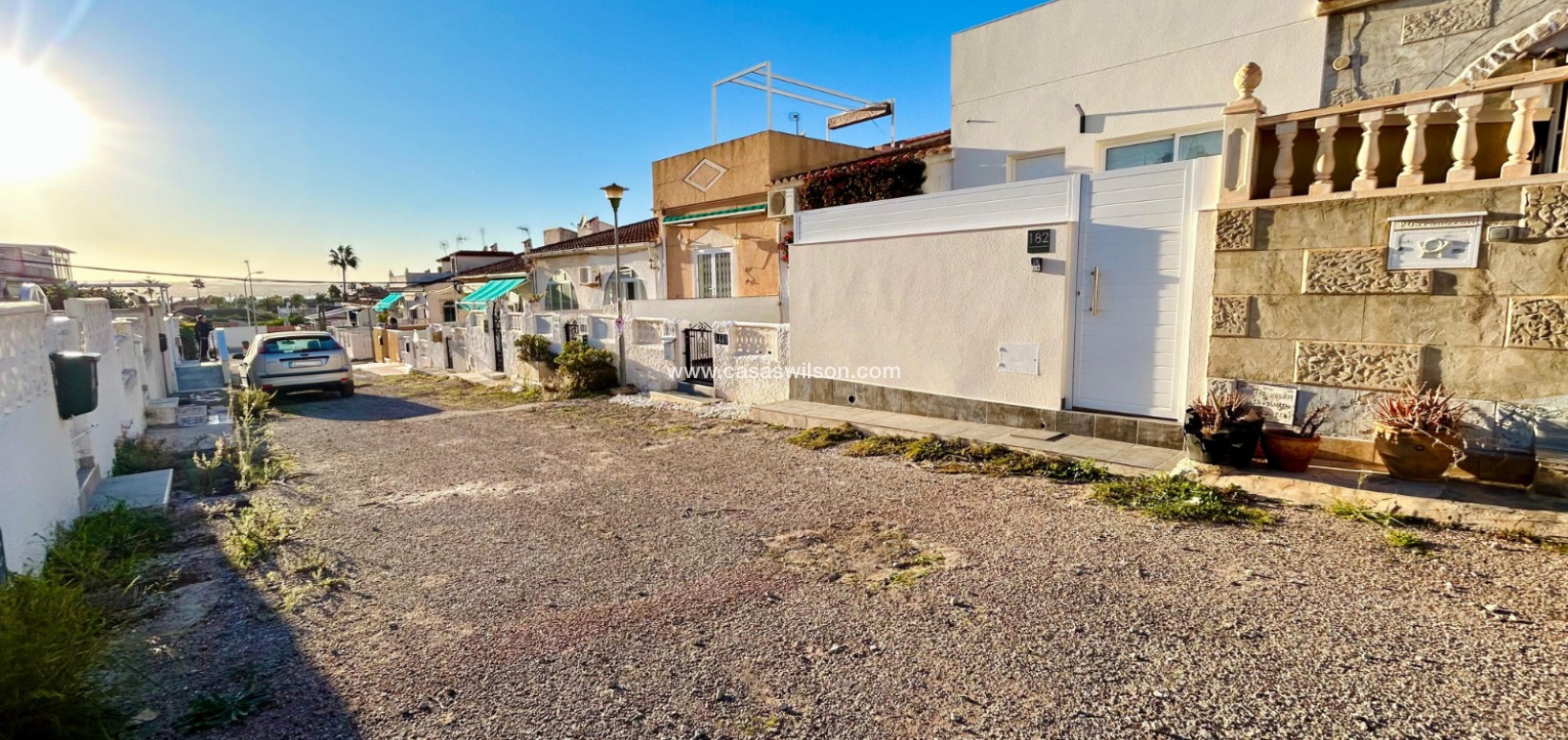 Sale - Townhouse - Torrevieja - Costa Blanca