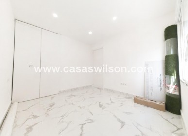 Sale - Apartment - Torrevieja - Playa de los Naufragos