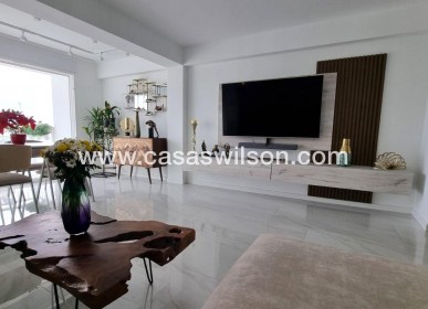 Sale - Apartment - Torrevieja - Centro