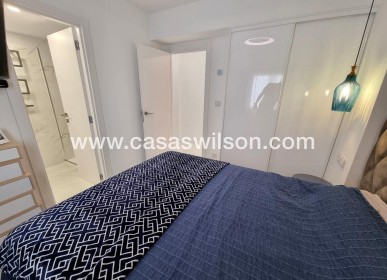 Sale - Apartment - Torrevieja - Centro