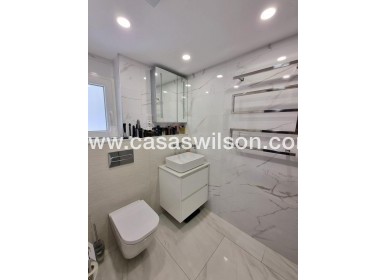 Sale - Apartment - Torrevieja - Centro