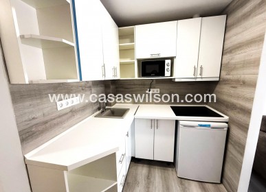 Sale - Apartment - Torrevieja - Centro