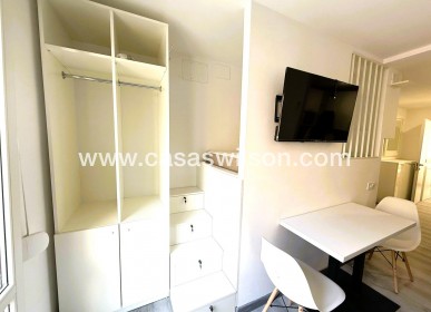 Sale - Apartment - Torrevieja - Centro