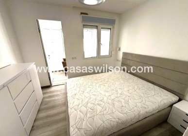 Sale - Apartment - Torrevieja - Centro