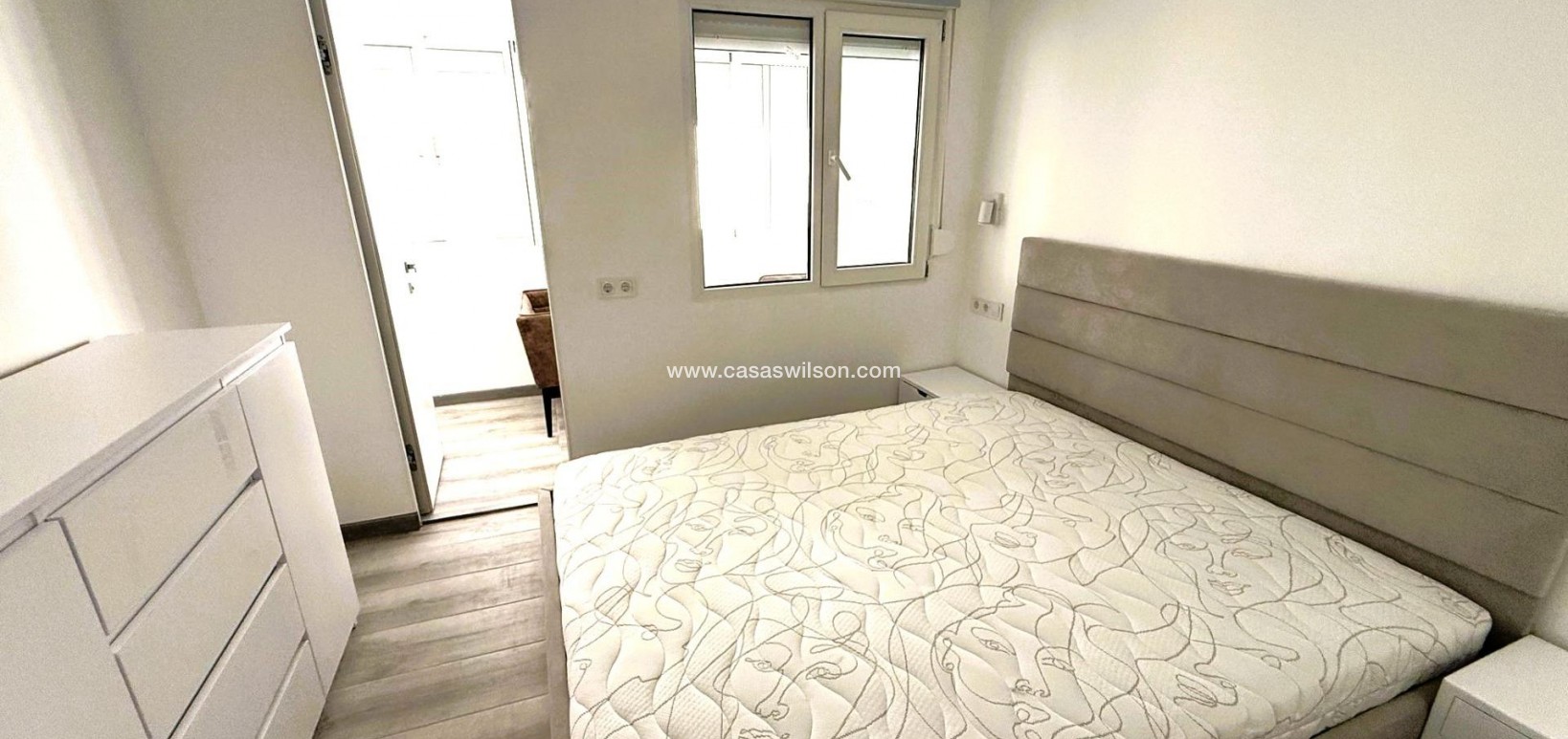 Sale - Apartment - Torrevieja - Centro