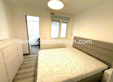 Sale - Apartment - Torrevieja - Centro