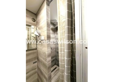 Sale - Apartment - Torrevieja - Centro