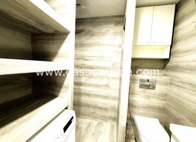 Sale - Apartment - Torrevieja - Centro