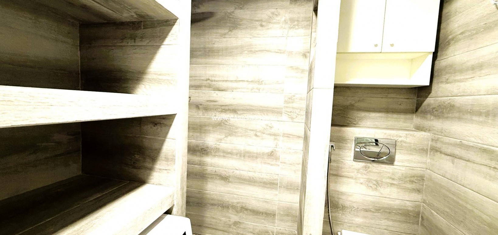 Sale - Apartment - Torrevieja - Centro