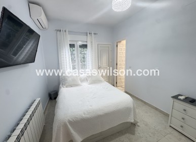 Sale - Villa - Villamartin - Villamartín