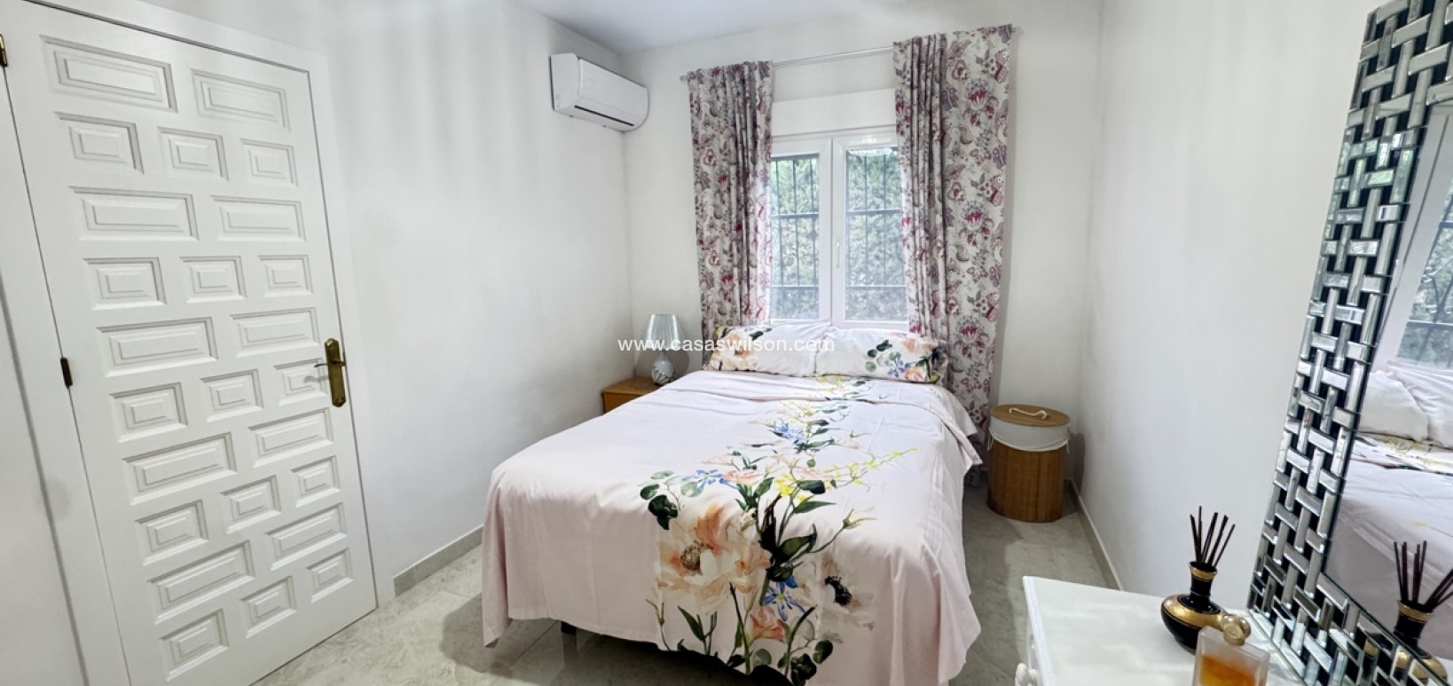 Sale - Villa - Villamartin - Villamartín