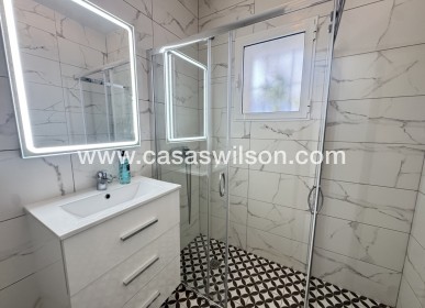 Sale - Villa - Villamartin - Villamartín