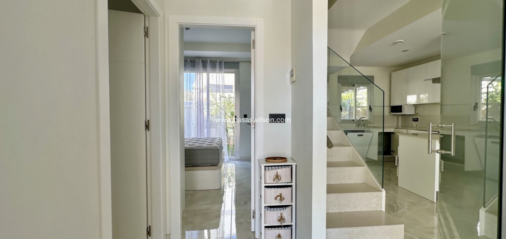 Sale - Villa - Orihuela Costa