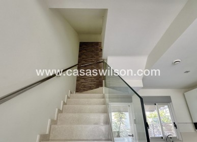 Sale - Villa - Orihuela Costa