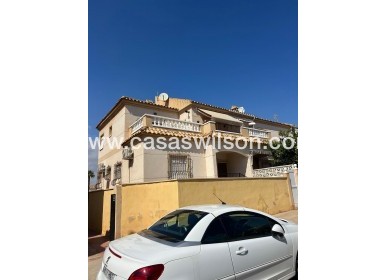 Sale - Bungalow - Torrevieja - Aguas Nuevas