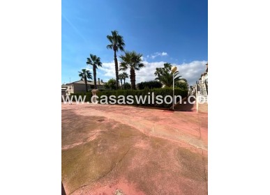 Sale - Bungalow - Torrevieja - Aguas Nuevas