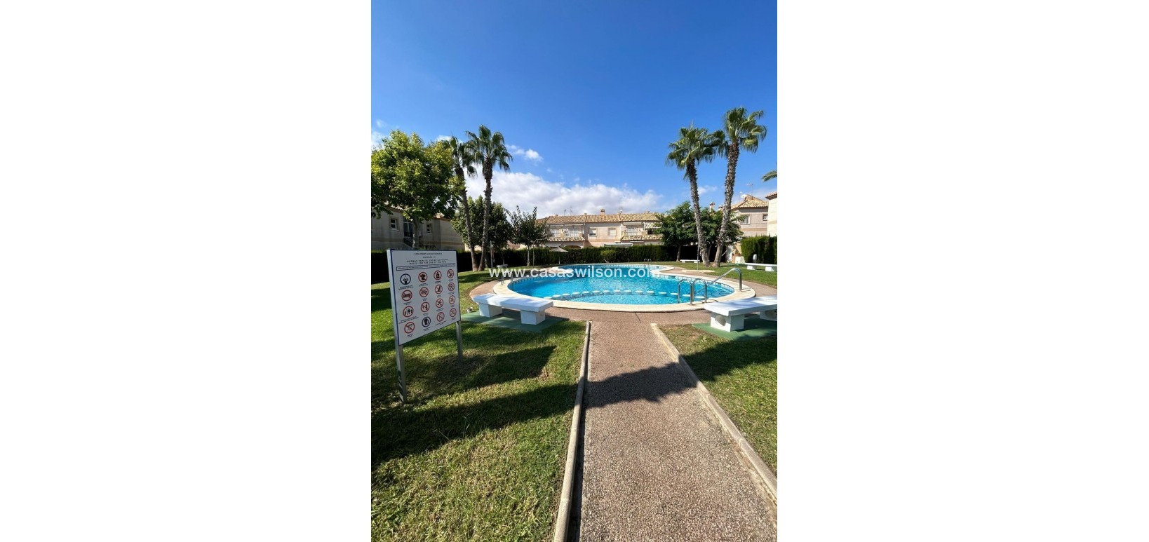 Sale - Bungalow - Torrevieja - Aguas Nuevas